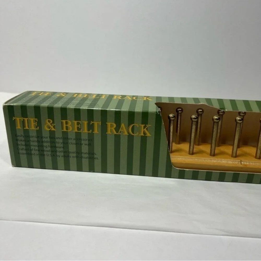 Triangle Inc. tie and‎ belt rack - new in the box